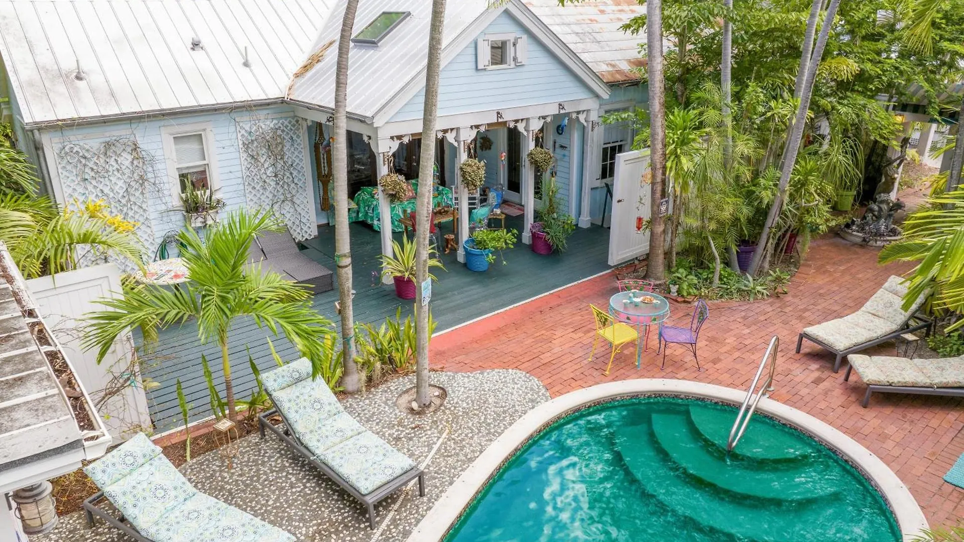 Boat House By Avantstay Character Cottage Central Location W Shared Pool Month Long Stays Cayo Hueso