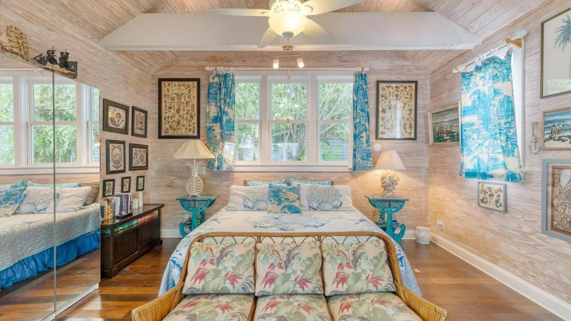 Сasa de vacaciones Boat House By Avantstay Character Cottage Central Location W Shared Pool Month Long Stays Cayo Hueso